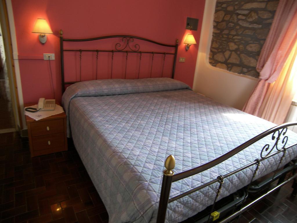 Albergo Elisa Comano  Zimmer foto